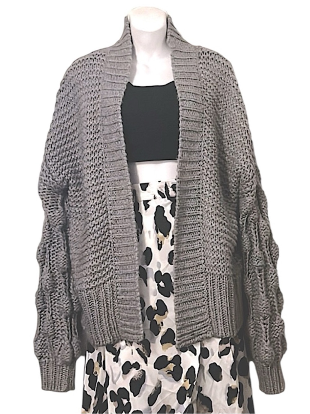 Elan Women’s Gray Chunky Drop Shoulder Embellished Loose Knit Sleeves Cardigan M